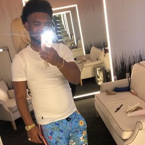 Meet your Posher, Malik